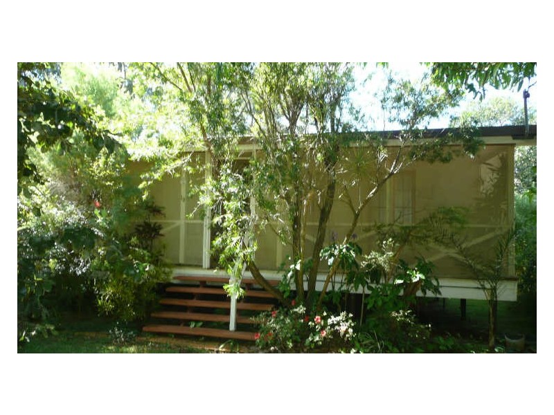 19 Kingfisher Street, Coochiemudlo Island QLD 4184