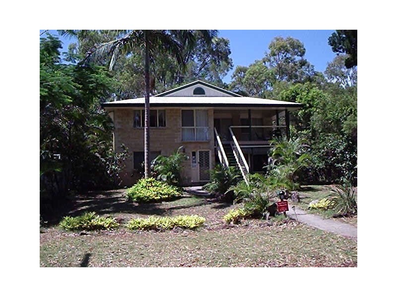 32 Victoria Parade, Coochiemudlo Island QLD 4184