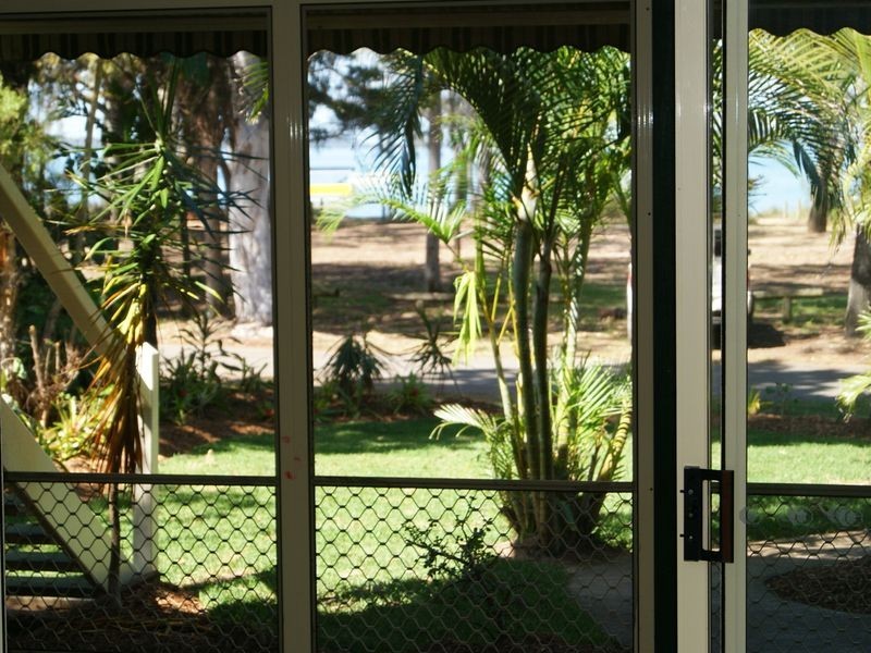 32 Victoria Parade, Coochiemudlo Island QLD 4184