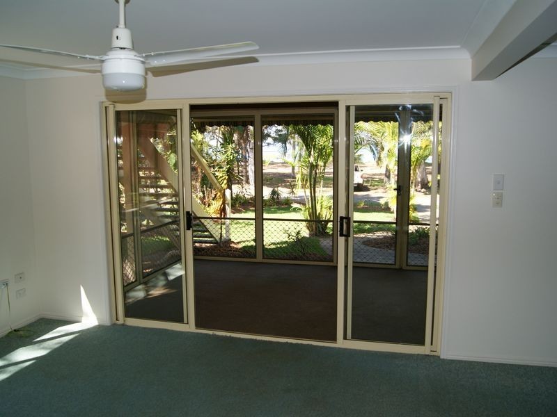 32 Victoria Parade, Coochiemudlo Island QLD 4184