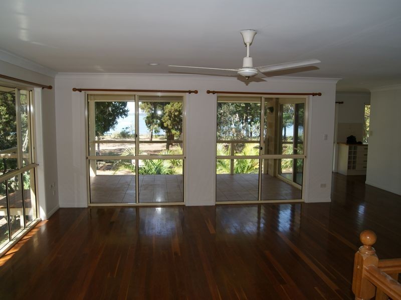 32 Victoria Parade, Coochiemudlo Island QLD 4184