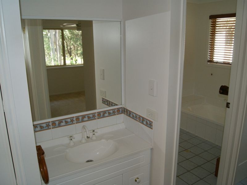 32 Victoria Parade, Coochiemudlo Island QLD 4184