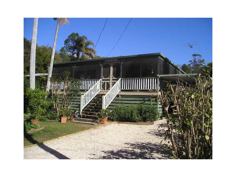 62 Elizabeth Street, Coochiemudlo Island QLD 4184