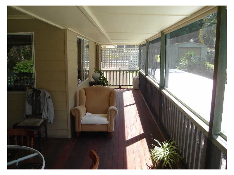 62 Elizabeth Street, Coochiemudlo Island QLD 4184