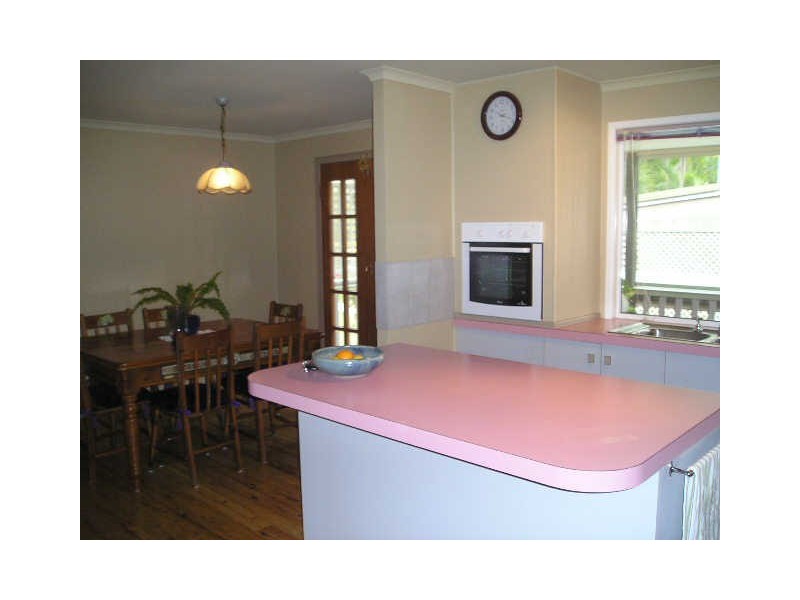 62 Elizabeth Street, Coochiemudlo Island QLD 4184