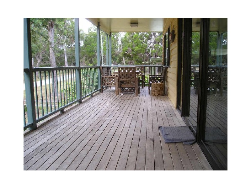 Coochiemudlo Island QLD 4184