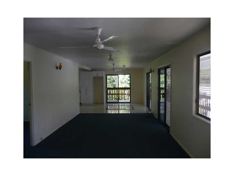 3 Phillips Street, Coochiemudlo Island QLD 4184