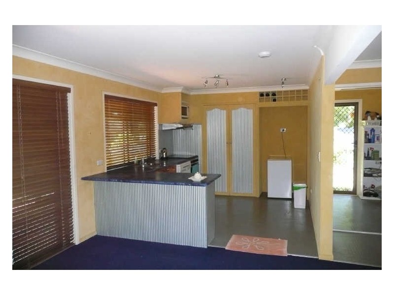 2 Marana Street, Coochiemudlo Island QLD 4184