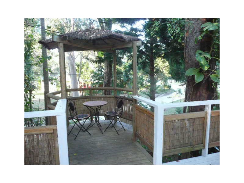 19 Ooyan Street, Coochiemudlo Island QLD 4184