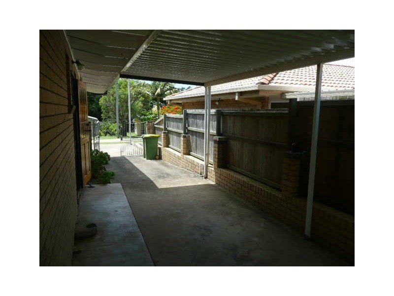 14 Orangegrove Street, Coochiemudlo Island QLD 4184