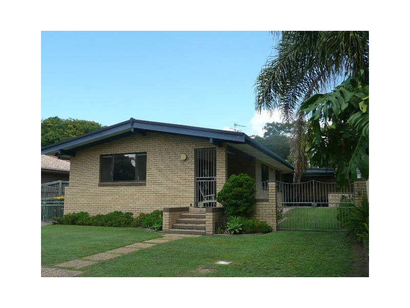 14 Orangegrove Street, Coochiemudlo Island QLD 4184