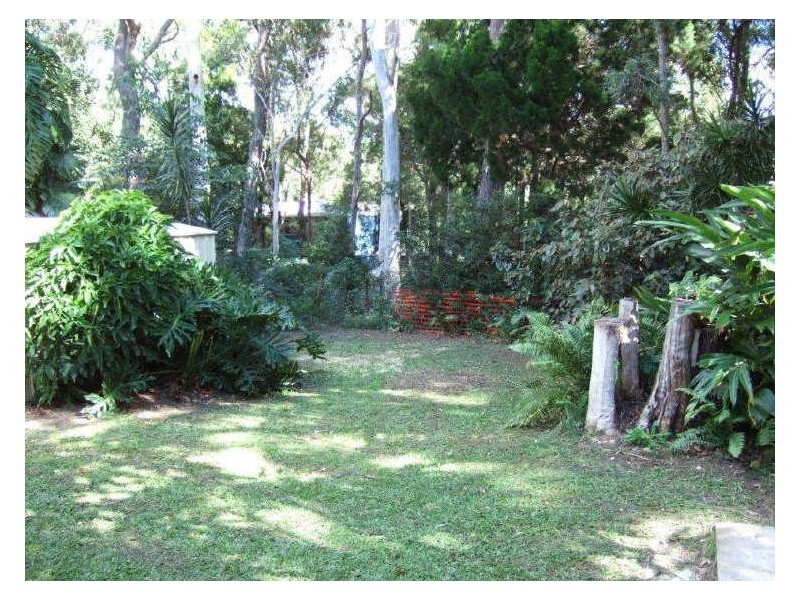 6 Moonah Street, Coochiemudlo Island QLD 4184