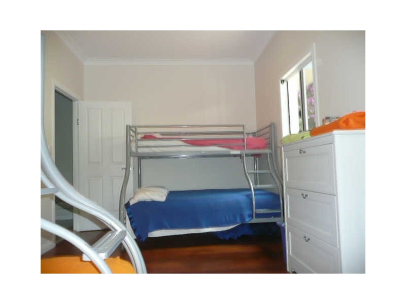 1 Moonah Street, Coochiemudlo Island QLD 4184