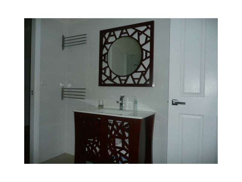 1 Moonah Street, Coochiemudlo Island QLD 4184