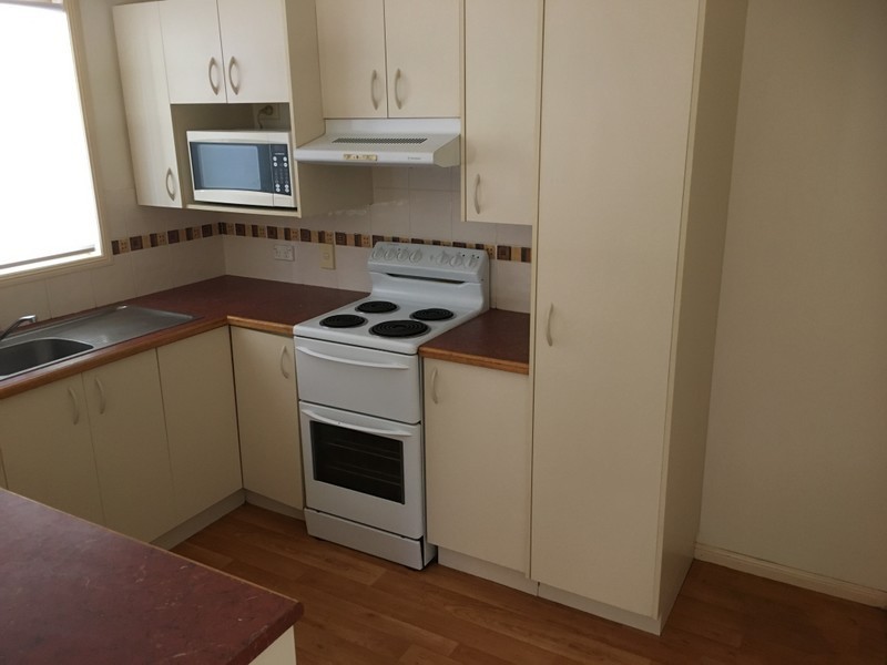 4 Maroo Street, Coochiemudlo Island QLD 4184