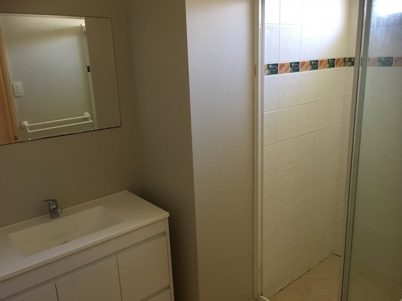 4 Maroo Street, Coochiemudlo Island QLD 4184