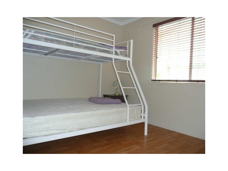 4 Marroo Street, Coochiemudlo Island QLD 4184