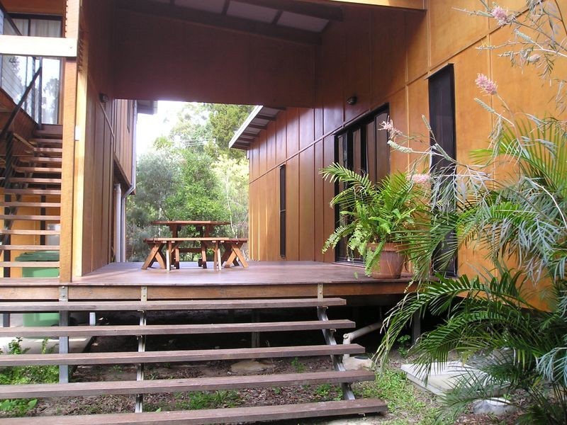 26 James Street, Coochiemudlo Island QLD 4184