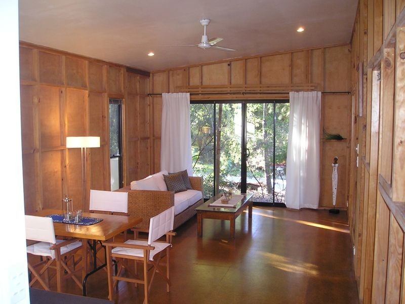 26 James Street, Coochiemudlo Island QLD 4184