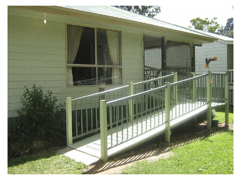 19 Perulpa Street, Coochiemudlo Island QLD 4184