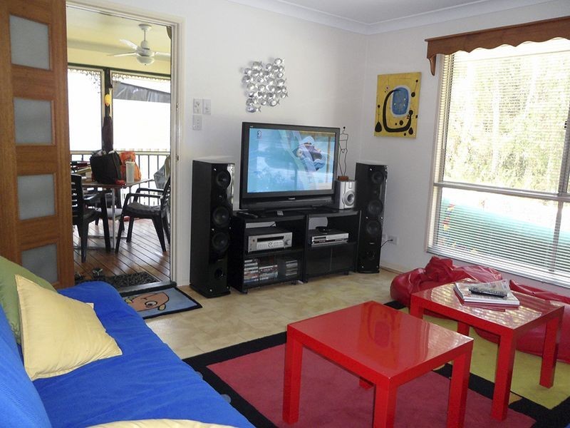 19 Perulpa Street, Coochiemudlo Island QLD 4184