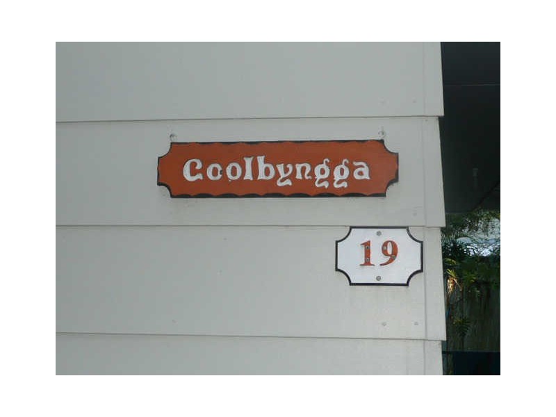 19 Ooyan St, Coochiemudlo Island QLD 4184