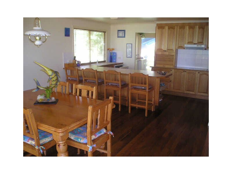 Coochiemudlo Island QLD 4184