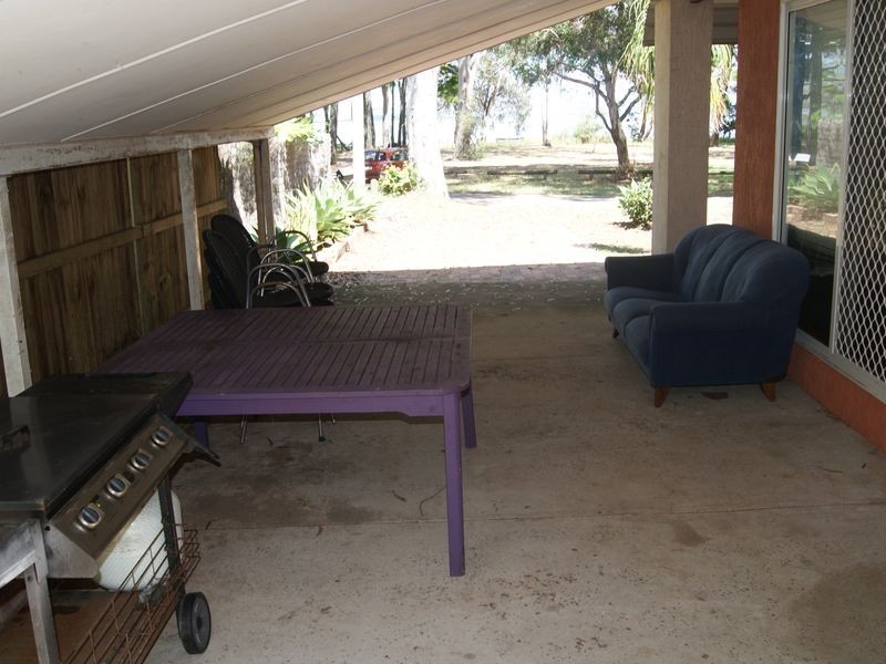 34 Victoria Parade, Coochiemudlo Island QLD 4184