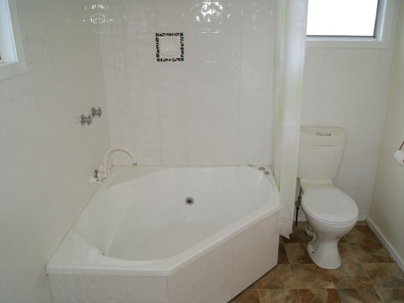 5 Orangegrove Street, Coochiemudlo Island QLD 4184