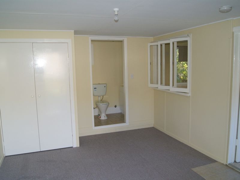 5 Orangegrove Street, Coochiemudlo Island QLD 4184