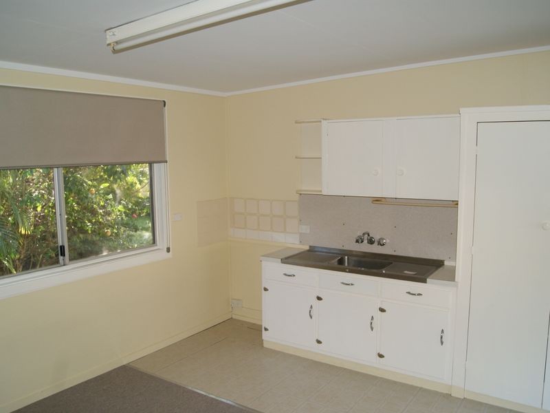 5 Orangegrove Street, Coochiemudlo Island QLD 4184