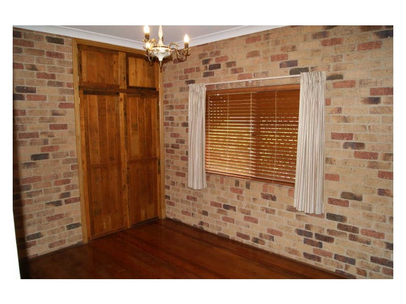 82 Victoria Parade, Coochiemudlo Island QLD 4184