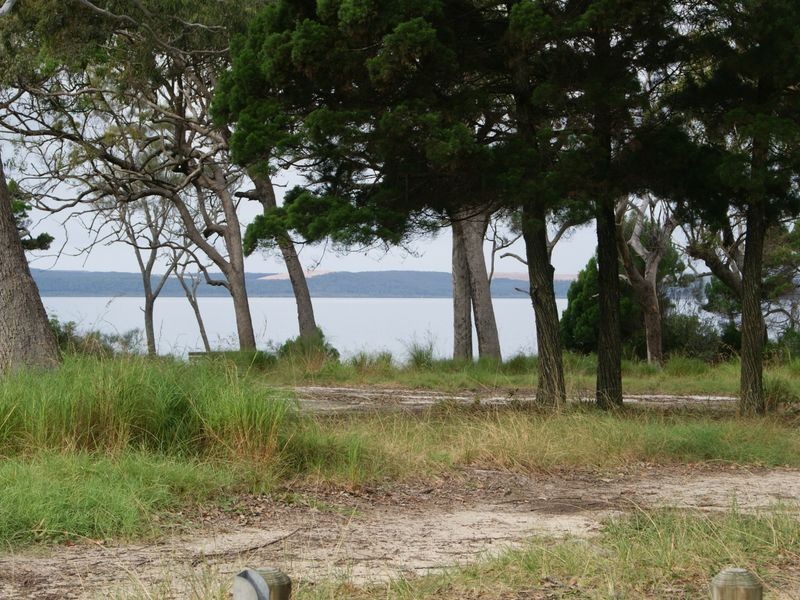 9 Innes Street, Coochiemudlo Island QLD 4184