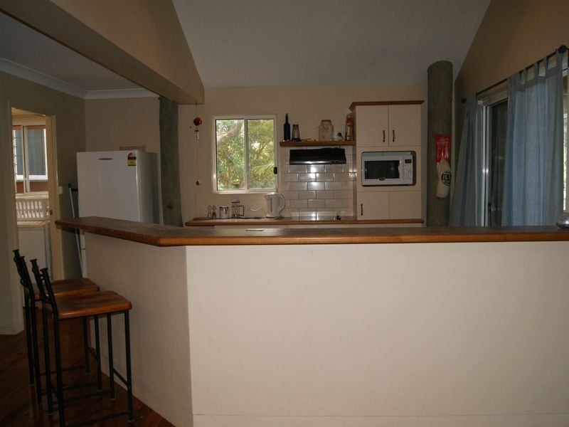 9 Innes Street, Coochiemudlo Island QLD 4184