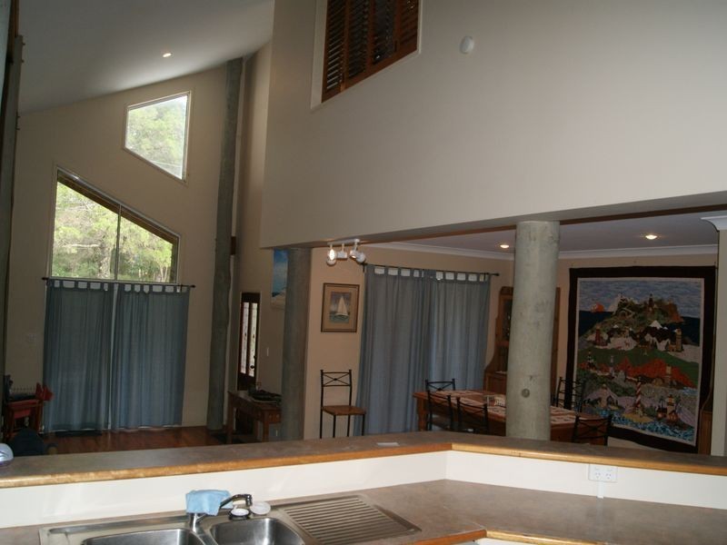 9 Innes Street, Coochiemudlo Island QLD 4184