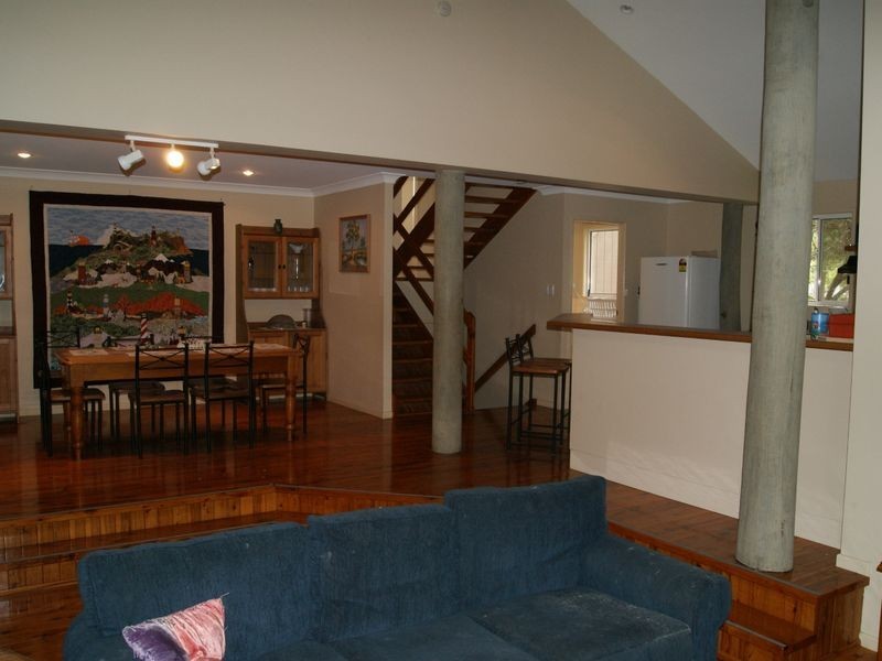 9 Innes Street, Coochiemudlo Island QLD 4184