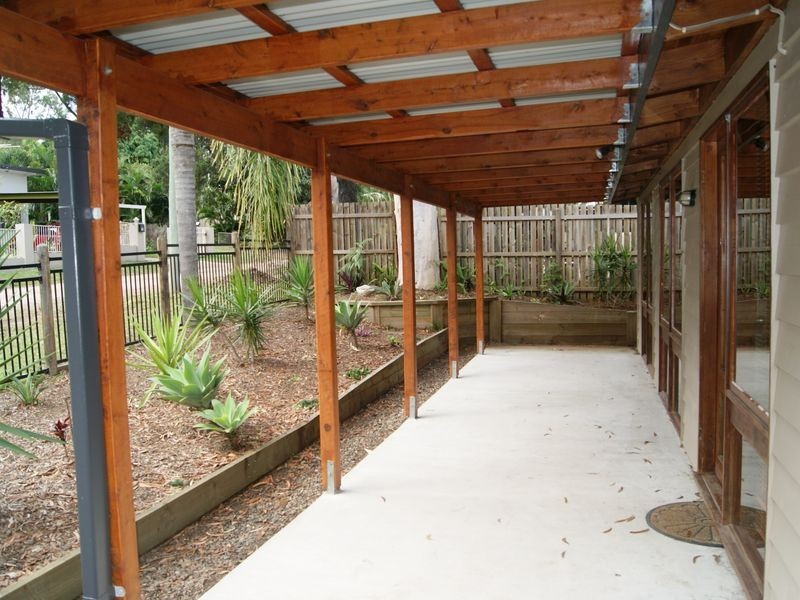 15 Merindah Street, Coochiemudlo Island QLD 4184