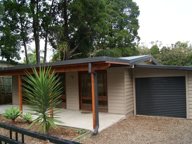 15 Merindah Street, Coochiemudlo Island QLD 4184