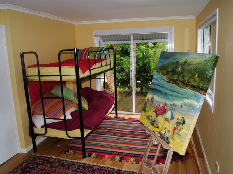 10 Flinders Street, Coochiemudlo Island QLD 4184