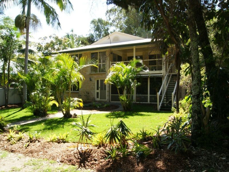32 Victoria Parade, Coochiemudlo Island QLD 4184