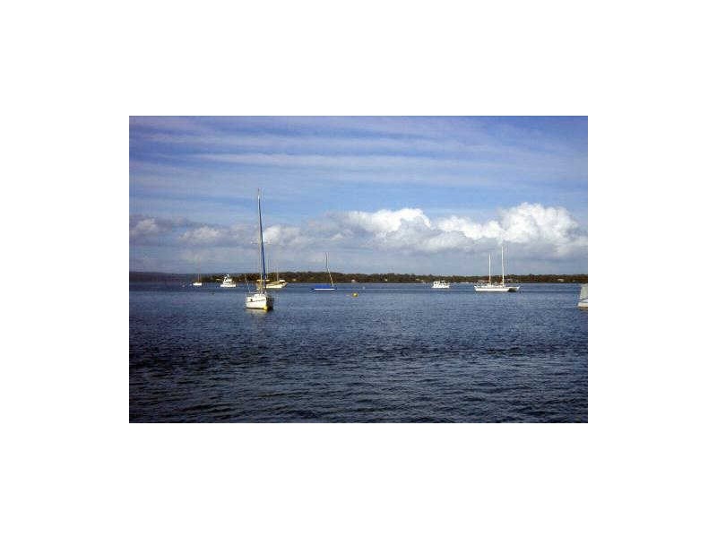 32 Victoria Parade, Coochiemudlo Island QLD 4184