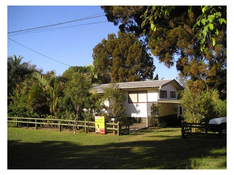 7 Orange Grove Street, Coochiemudlo Island QLD 4184