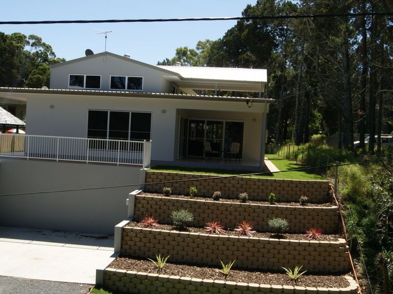 60 Victoria Parade, Coochiemudlo Island QLD 4184