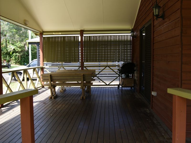 1 Ross, Coochiemudlo Island QLD 4184