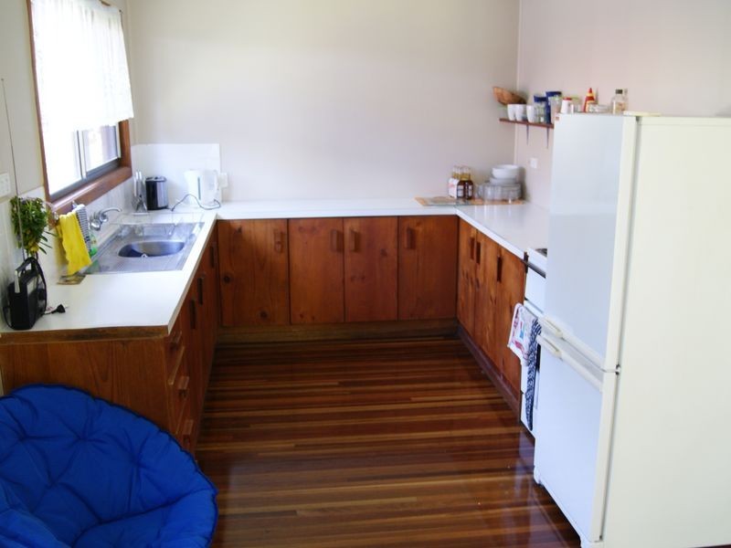 1 Ross, Coochiemudlo Island QLD 4184