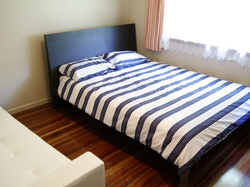 1 Ross, Coochiemudlo Island QLD 4184