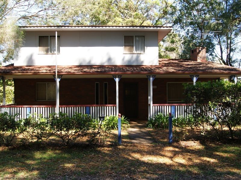 1 Aminya Street, Coochiemudlo Island QLD 4184