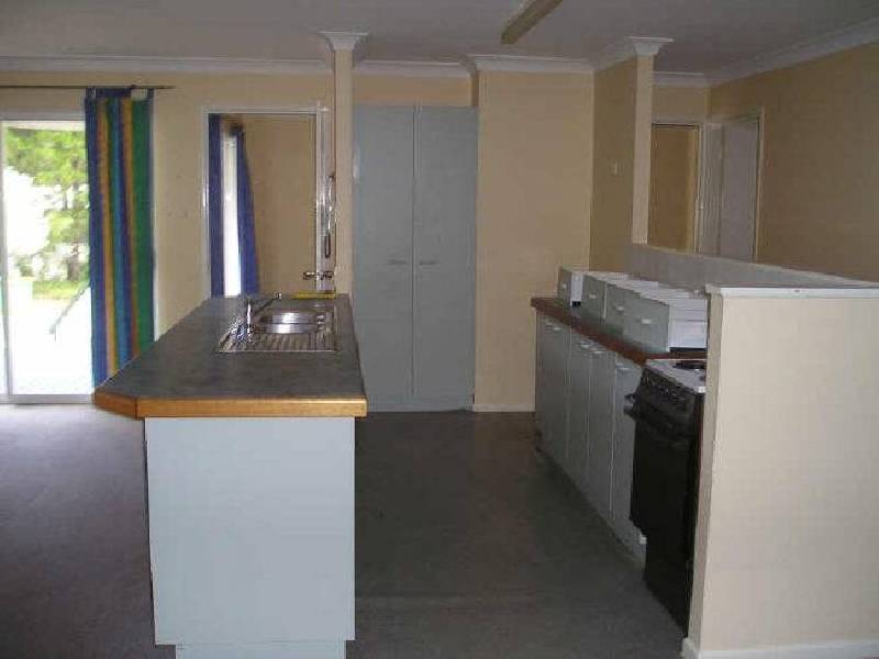 2 Moonah Street, Coochiemudlo Island QLD 4184