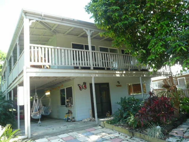 18 Orange Grove, Coochiemudlo Island QLD 4184