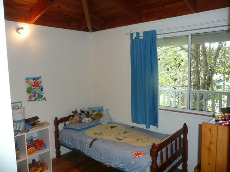 18 Orange Grove, Coochiemudlo Island QLD 4184